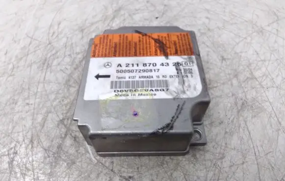 Mercedes-Benz E W211 Airbag control unit/module A2118704326