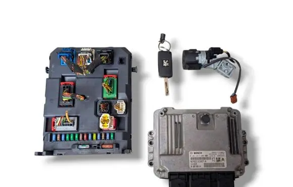Peugeot 207 Engine ECU kit and lock set 0281017388 9666986880