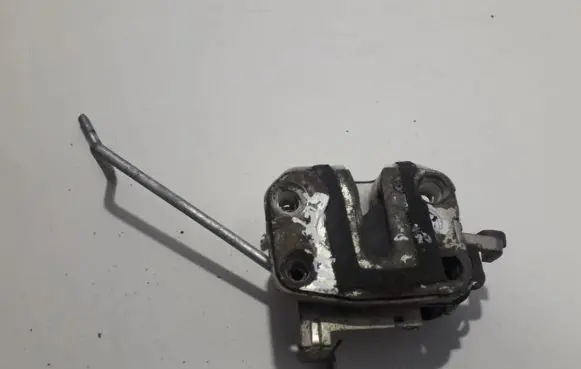 KIA Sportage Front door lock