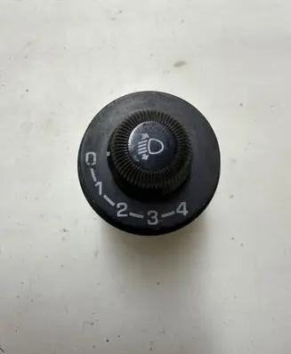 Mitsubishi Pajero Panel lighting control switch MB604842