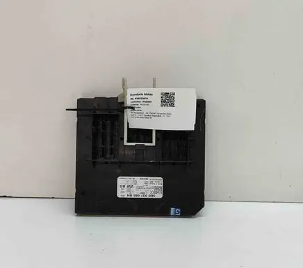 Volkswagen PASSAT B8 Central body control module 5Q0937086BH
