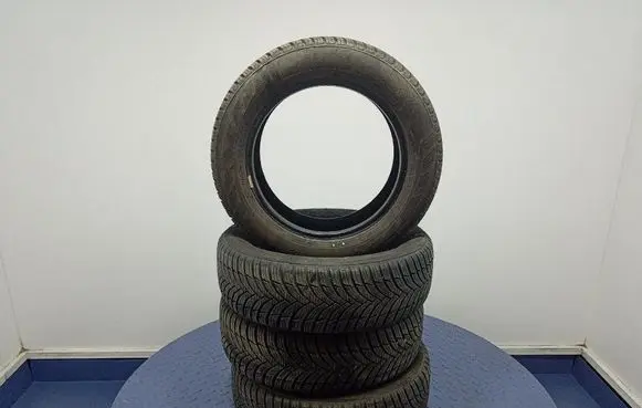 Seat Ibiza IV (6J,6P) R17 C winter tire 