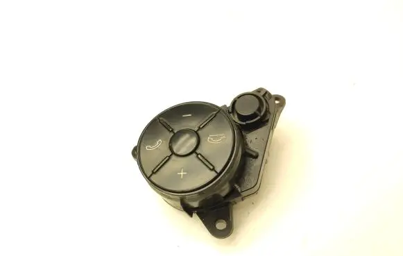 Mercedes-Benz Sprinter W906 Steering wheel buttons/switches 9069052000 3349370101 307916140162AA
