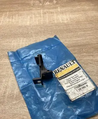 Renault Clio I Wiper trim 7700832949