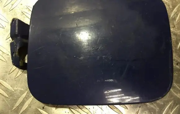 Mazda 323 Fuel tank cap