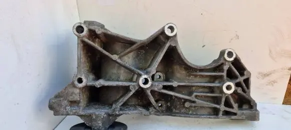 Generator/alternator bracket