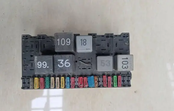 Ford Galaxy Fuse box set 7m0937025d