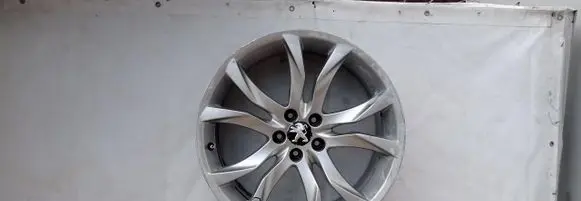 Peugeot RCZ R19 alloy rim 9673495677