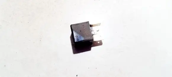 Fiat Bravo - Brava Other relay 46520439 v23134-j52-x182