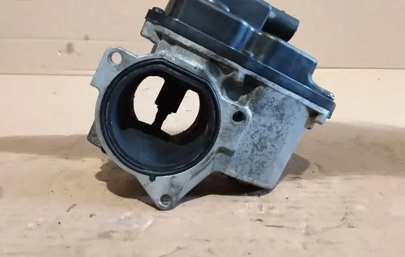 Audi A4 S4 B8 8K EGR valve 03L131501K