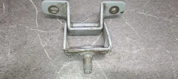 Hyundai Getz Tailgate hinge 