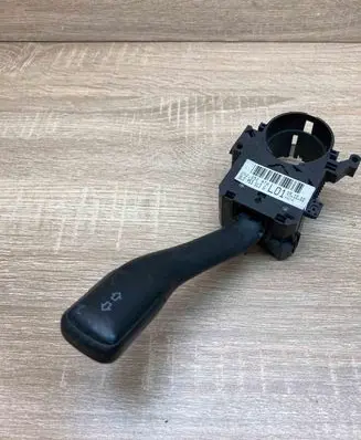 Audi A3 S3 8L Wiper turn signal indicator stalk/switch 8L0953513G