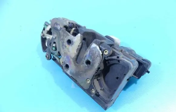 Opel Frontera B Front door lock IMPRK985020