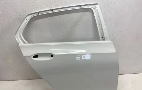 Volkswagen Golf VIII Rear door 5H4833312G