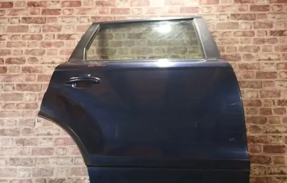 Audi Q7 4L Front door