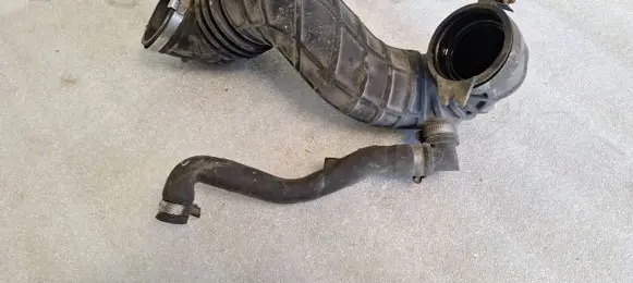 Audi 100 S4 C4 Air intake hose/pipe 4A0145747A