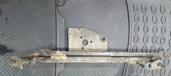 Renault Espace II Front wiper linkage and motor