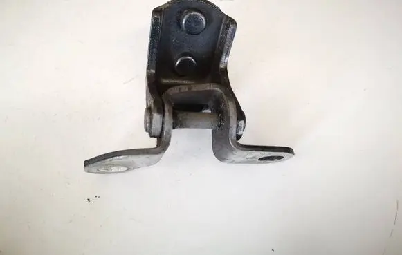 Lexus RX 300 Rear door lower hinge
