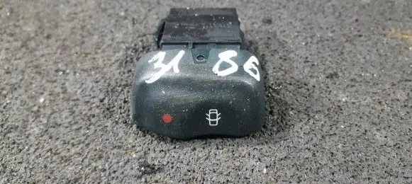 Renault Megane I Central locking switch button 