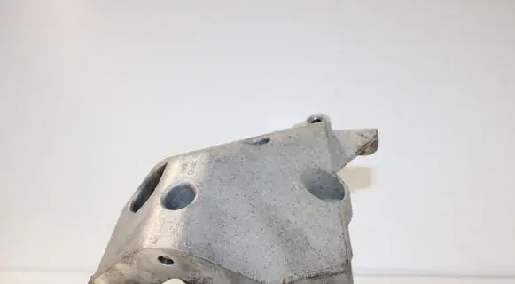 Skoda Fabia Mk2 (5J) Engine mounting bracket 045199207