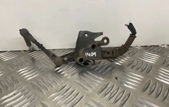 Headlight/headlamp level sensor