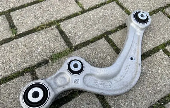 Audi Q5 SQ5 Rear control arm 4M0505323G 4M0505361G