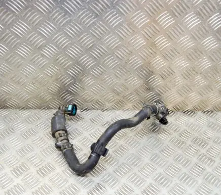 Jaguar F-Pace Engine coolant pipe/hose M8A28B505CB