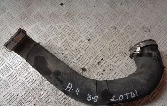 Intercooler hose/pipe