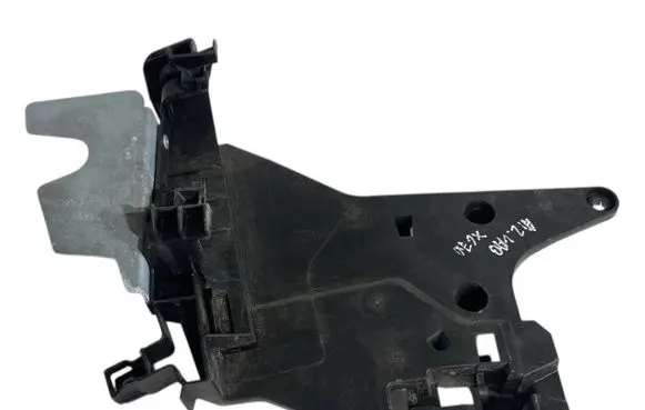 Volvo XC70 Rear door exterior handle/bracket 08663909 30753743