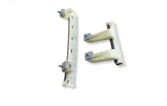 Renault Megane IV Sliding door lower roller guide/hinge 822476341R