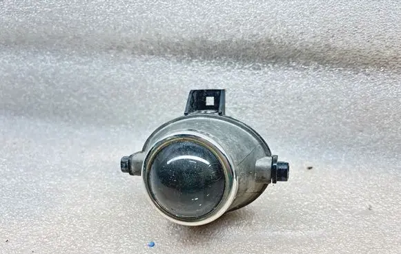 Chrysler Pacifica Front fog light 1805006A