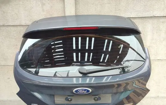 Ford Focus Tailgate/trunk/boot lid