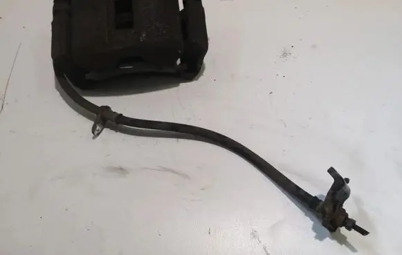 Honda FR-V Front brake caliper