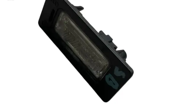 Volkswagen PASSAT B6 Number plate light e26016 A046341