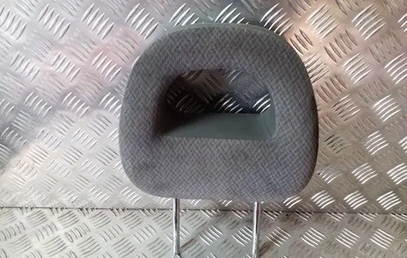 Chrysler Voyager Front seat headrest 