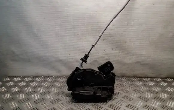 Skoda Superb B8 (3V) Front door lock 5TC837015