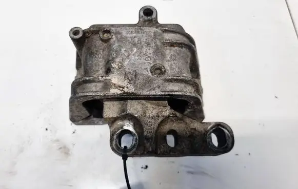Seat Altea Engine mount bracket 1K0199262