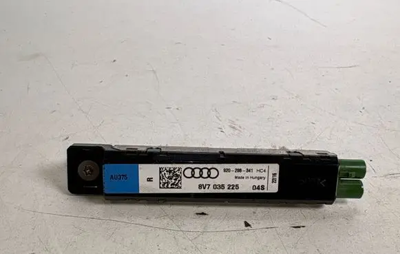 Audi A3 S3 8V Aerial antenna amplifier 8V7035225