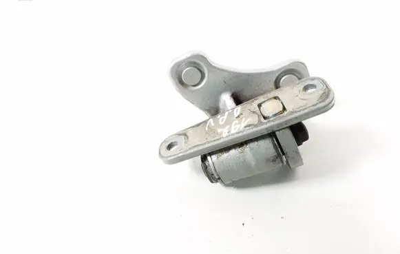 Mercedes-Benz E W212 Front door upper hinge A2047201637