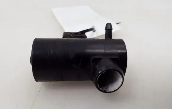 Honda CR-V Windscreen/windshield washer pump 