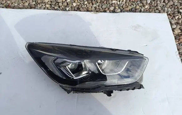 Ford Kuga II Headlight/headlamp GV4113W029FD