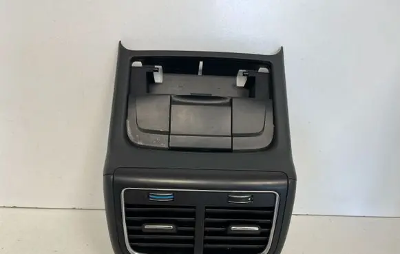 Audi A5 Sportback 8TA Rear air vent grill 8K0819203