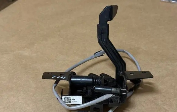 Hyundai Kona I Engine bonnet/hood lock/latch loop/hook 81130J9900