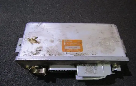 Audi 80 90 S2 B4 ABS control unit/module 0265100037 443907379c