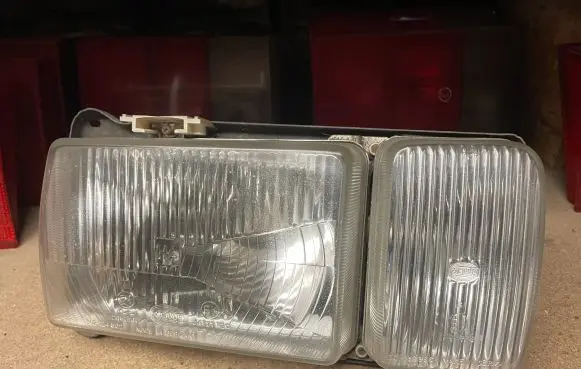 Volkswagen PASSAT B2 Headlight/headlamp 302124502 311129996