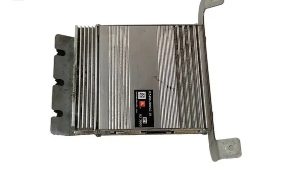 Toyota Yaris Sound amplifier PZ490X023001 E11033993