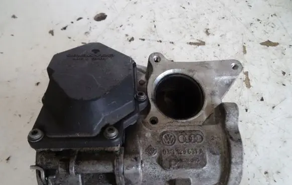 Audi A4 S4 B7 8E 8H Throttle valve 03G129637A