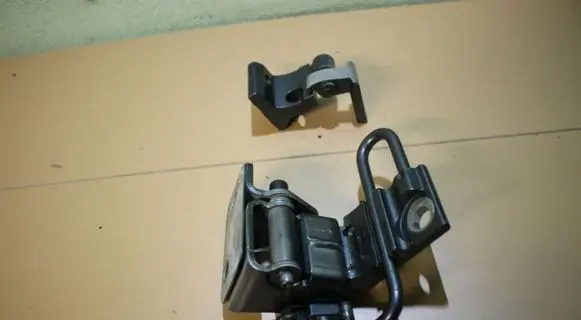 Audi A3 S3 8P Rear door hinge set 8P4833412 8P4833402