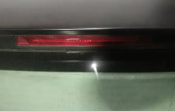 Honda FR-V Third/center stoplight 
