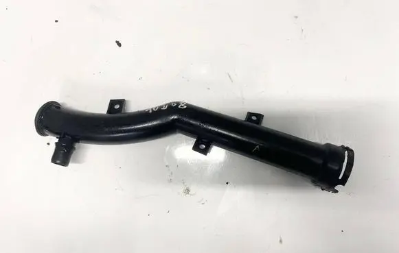 Engine coolant pipe/hose